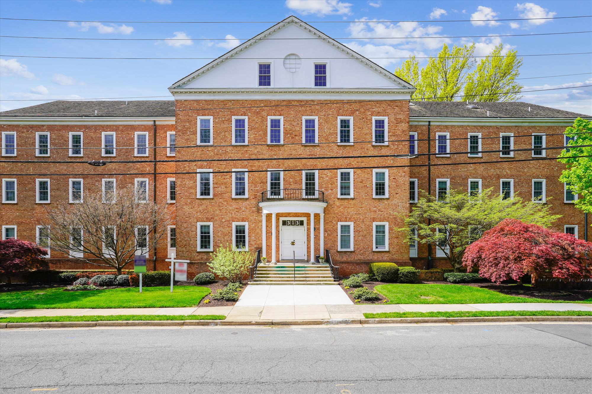 313 Park Ave, Falls Church, VA for Sale