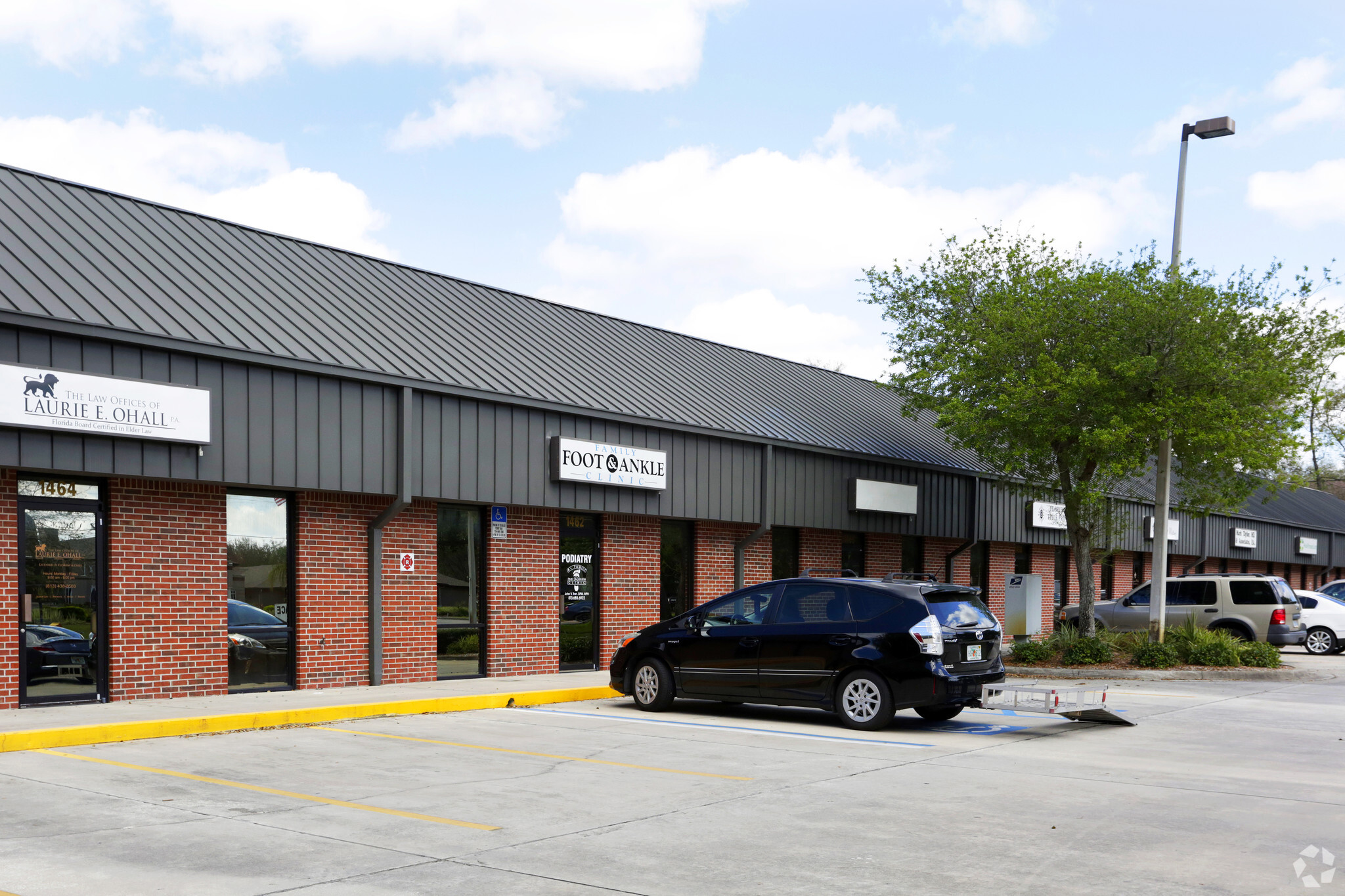 1446-1466 Oakfield Dr, Brandon, FL for Rent