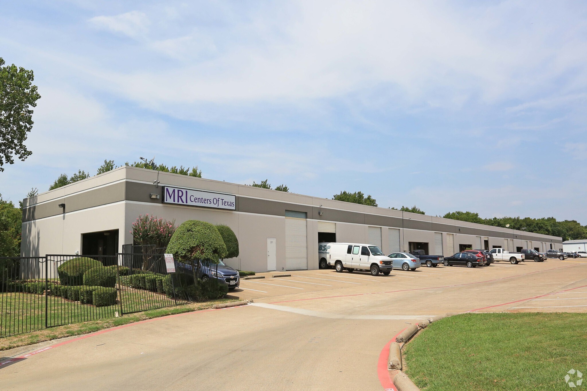 201-227 N Interstate 35 E, DeSoto, TX for Rent