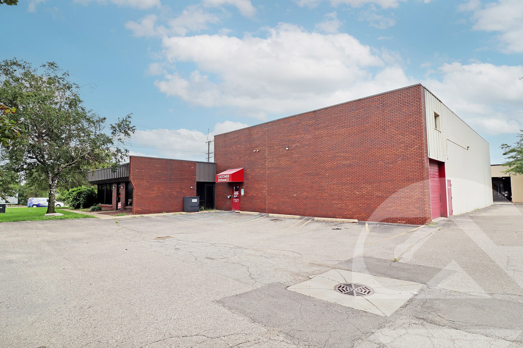 13400 Newburgh Rd, Livonia, MI for Sale