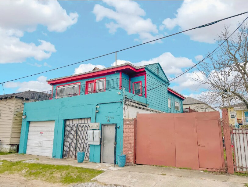 2806 St Louis St, New Orleans, LA for Rent