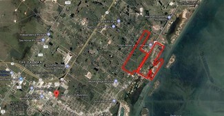 1700-2241 Highway 35 N