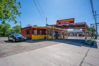 San Antonio, TX undefined - 2802 E Houston St