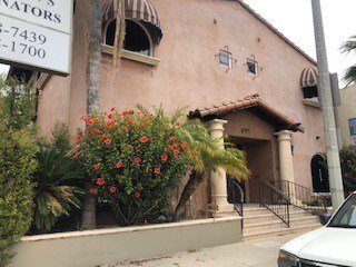 5717 E Beverly Blvd  
