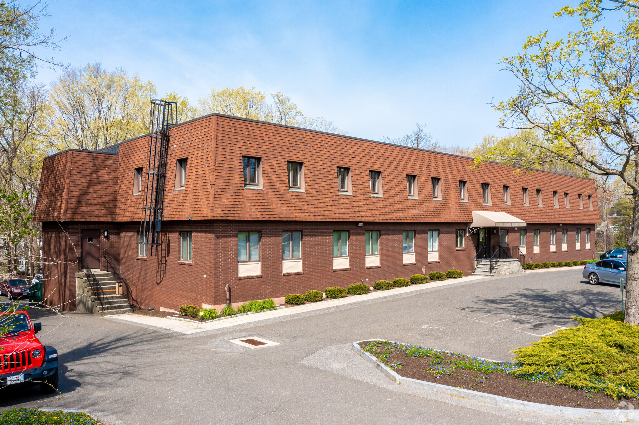 1-7 Old Sherman Tpke, Danbury, CT for Rent