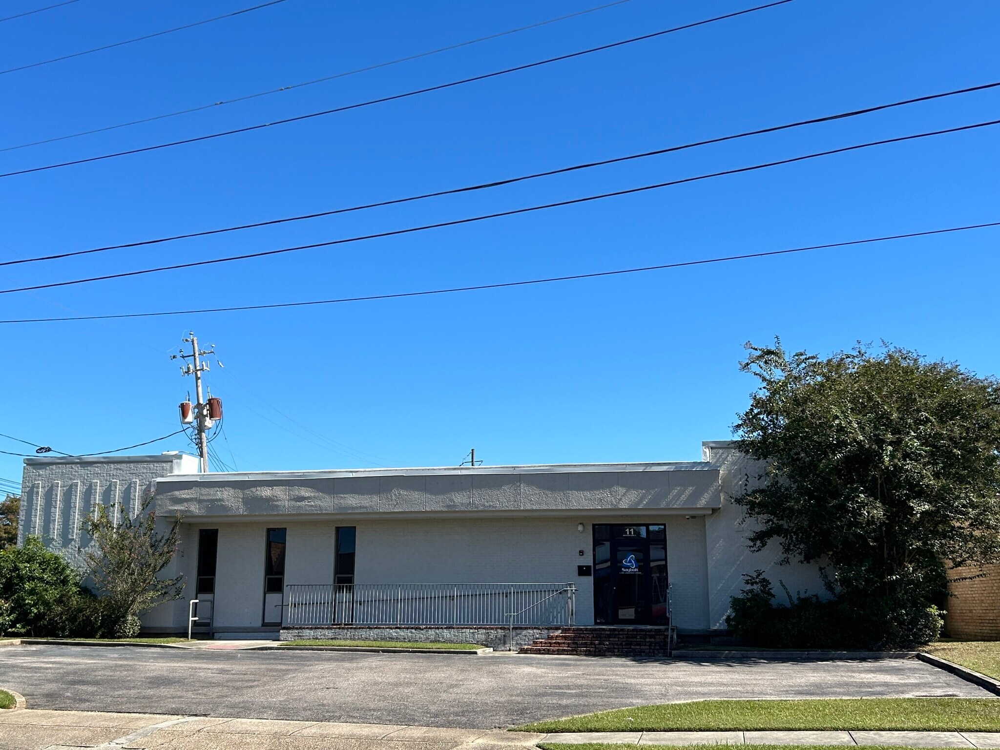 11 Midtown Park E Mobile, AL 36606 Office Property for Lease on