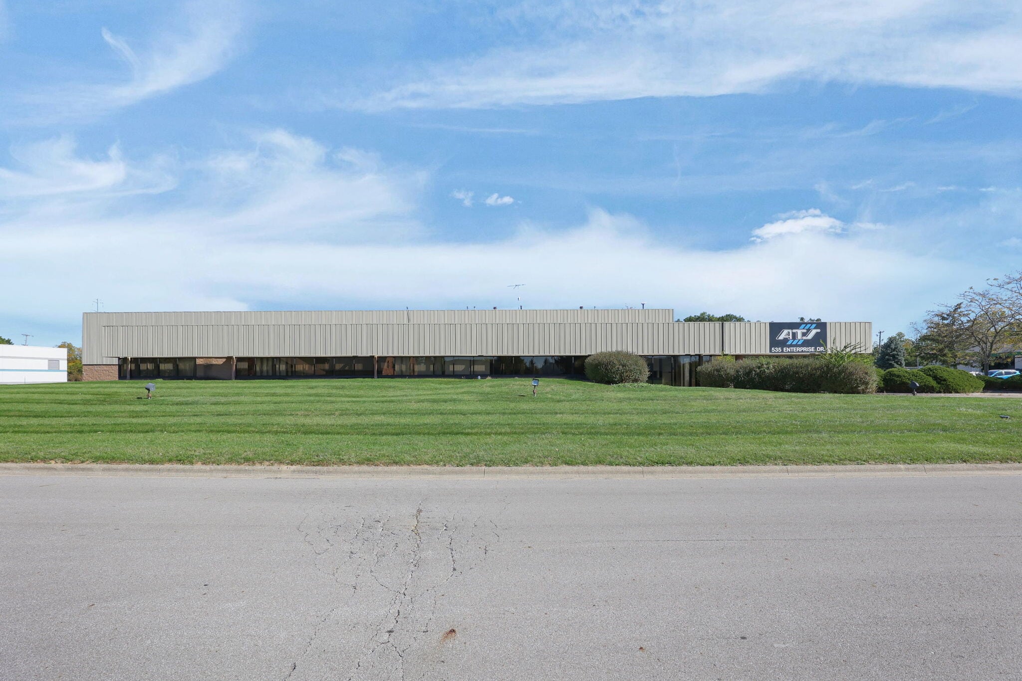 535 Enterprise Dr, Lewis Center, OH for Rent