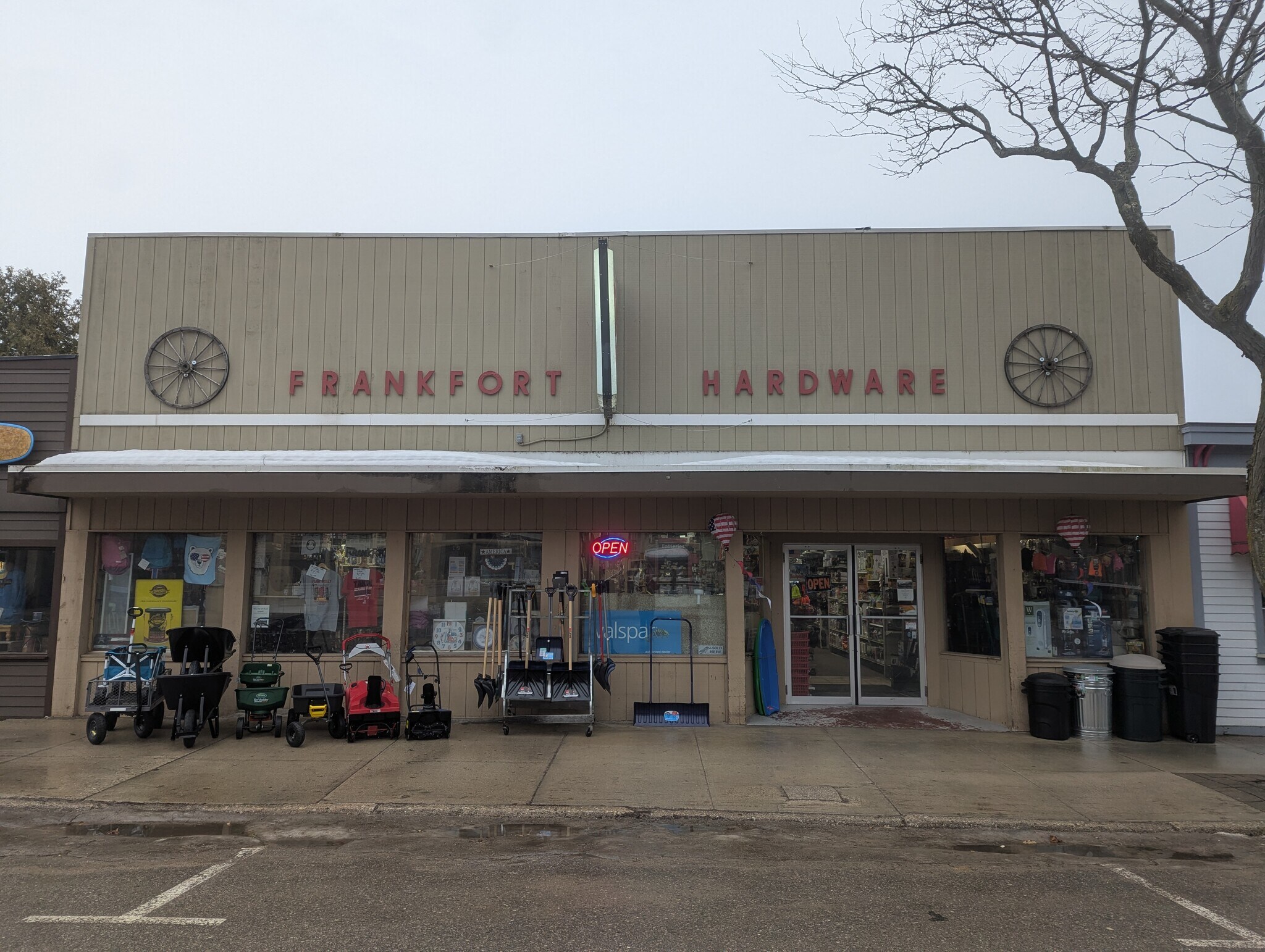 310 Main St, Frankfort, MI for Sale