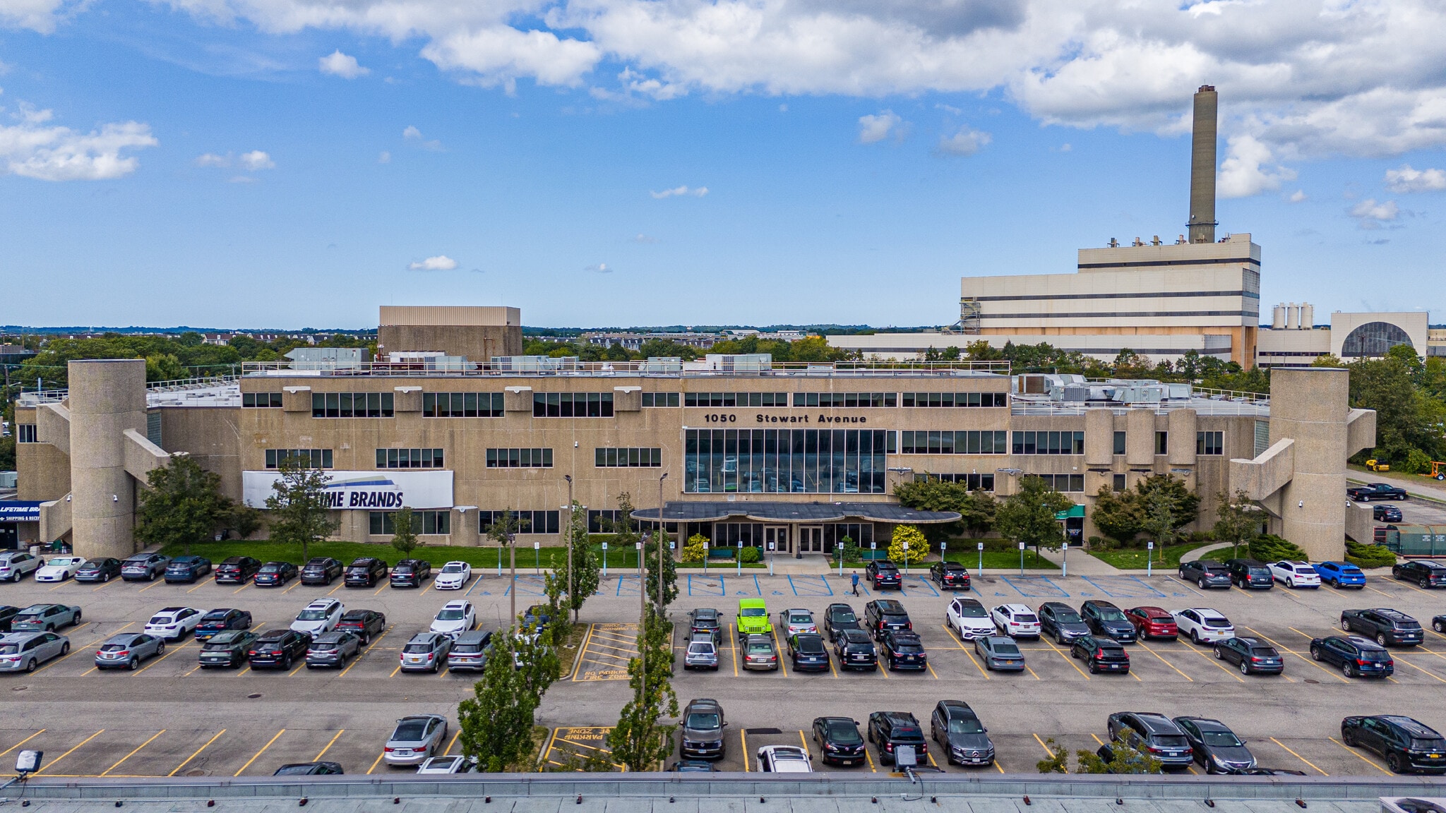 1000 Stewart Ave, Garden City, NY for Rent