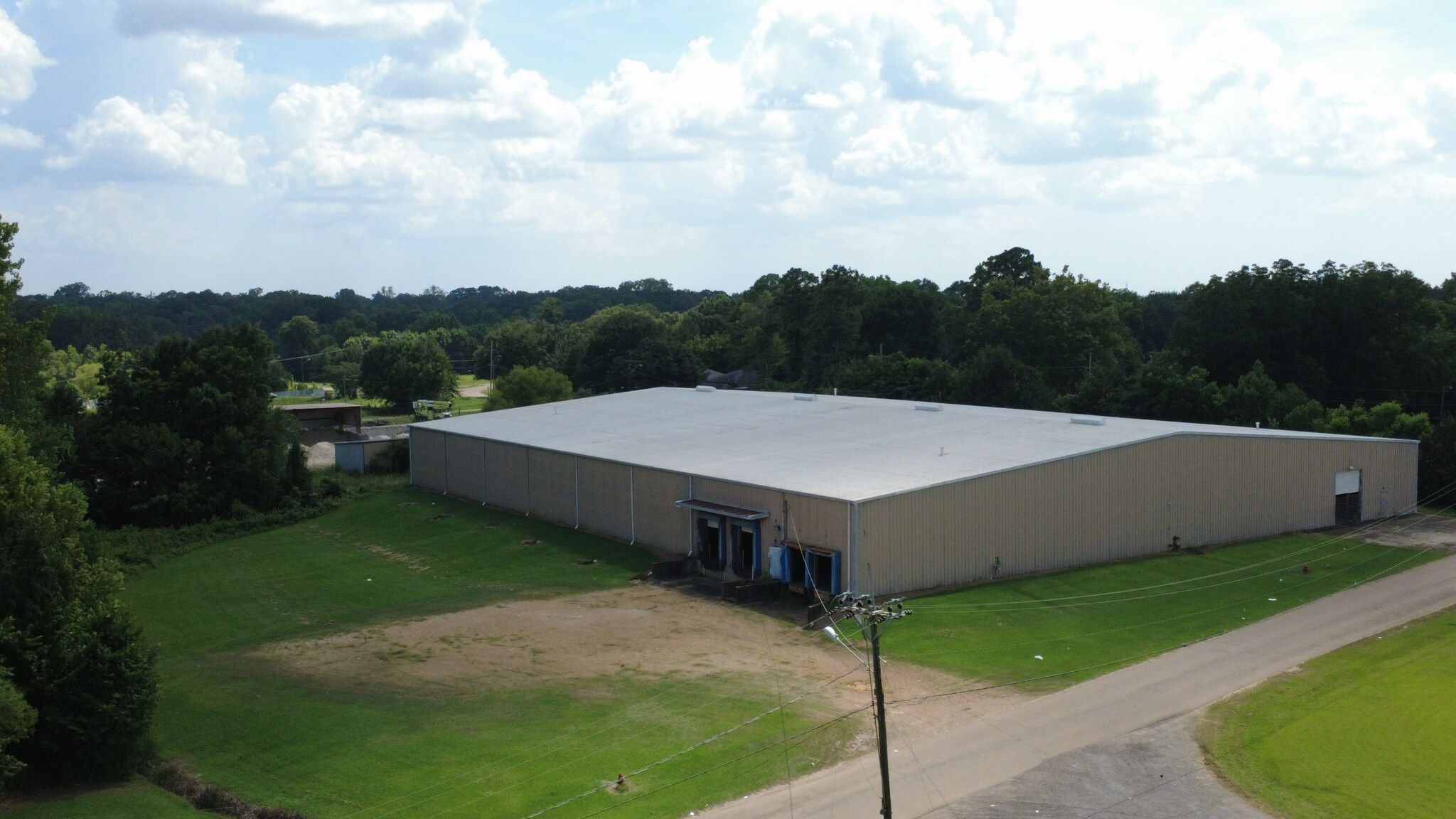 512 Matthews Dr, Canton, MS for Rent