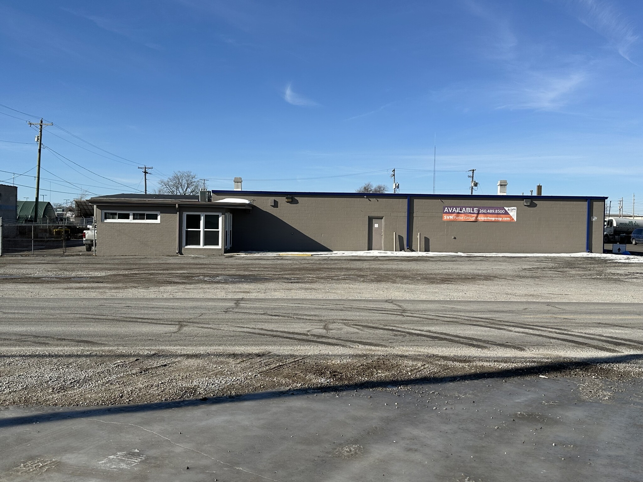 4911 Industrial Rd, Fort Wayne, IN for Rent