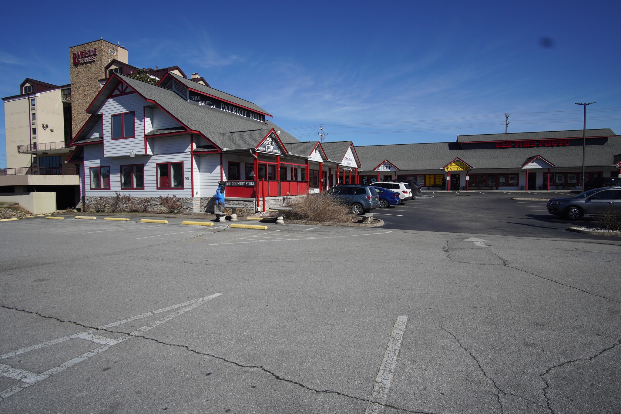3475 Parkway, Pigeon Forge, TN for Rent