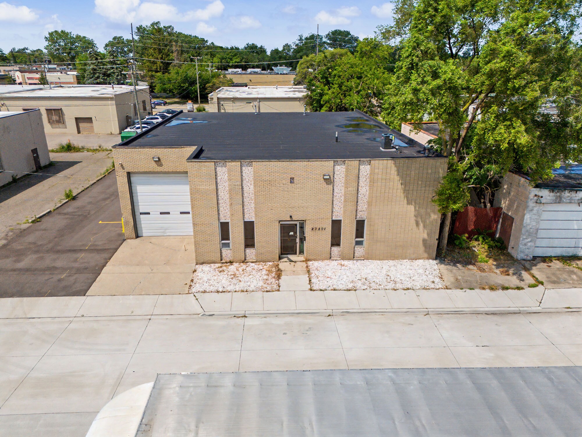 23201 Roseberry Ave, Warren, MI for Sale