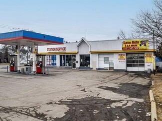 Montréal, QC Service Station - 16277 Rue Sherbrooke E