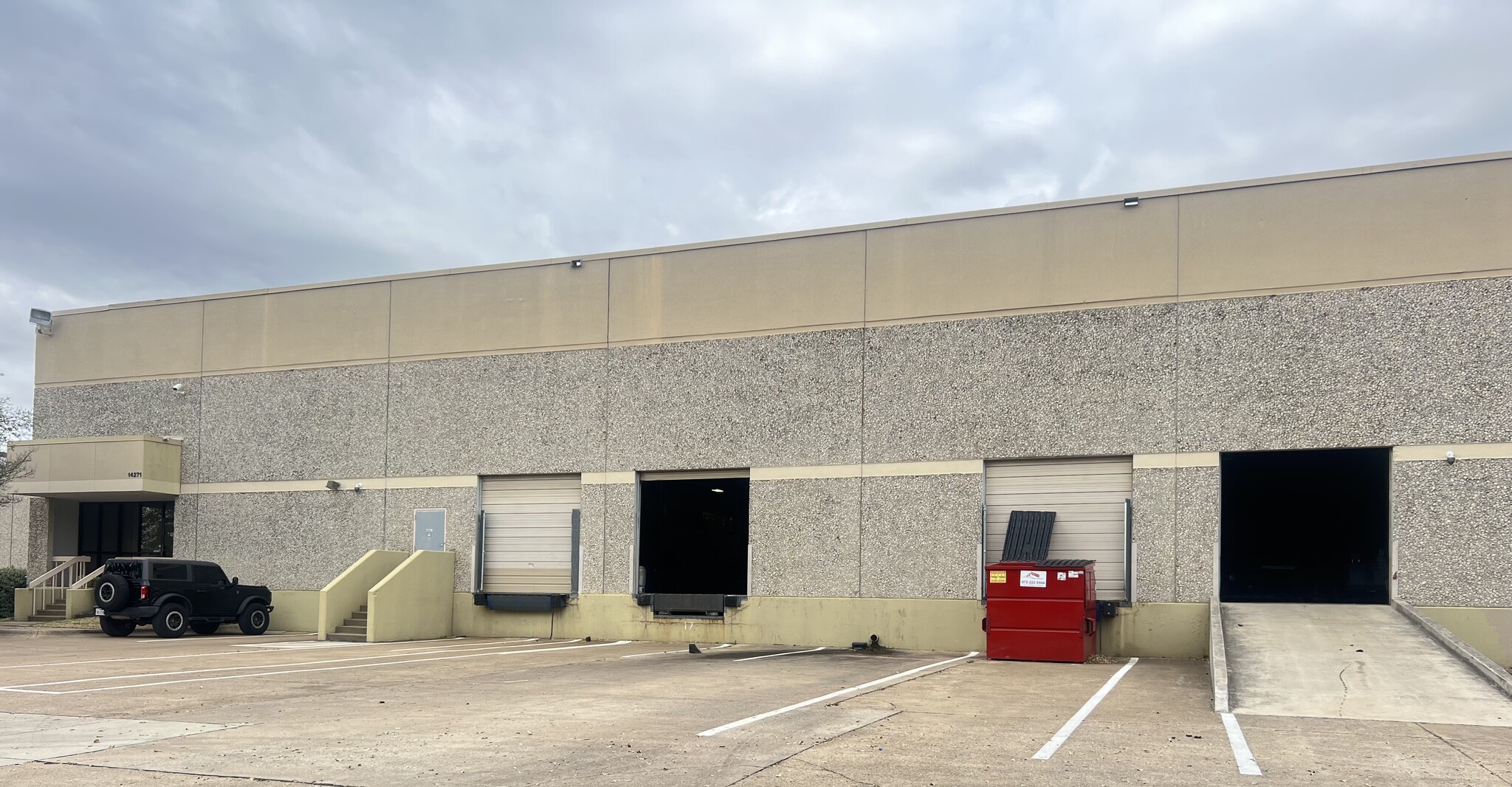 14271-14277 Welch Rd, Farmers Branch, TX for Rent