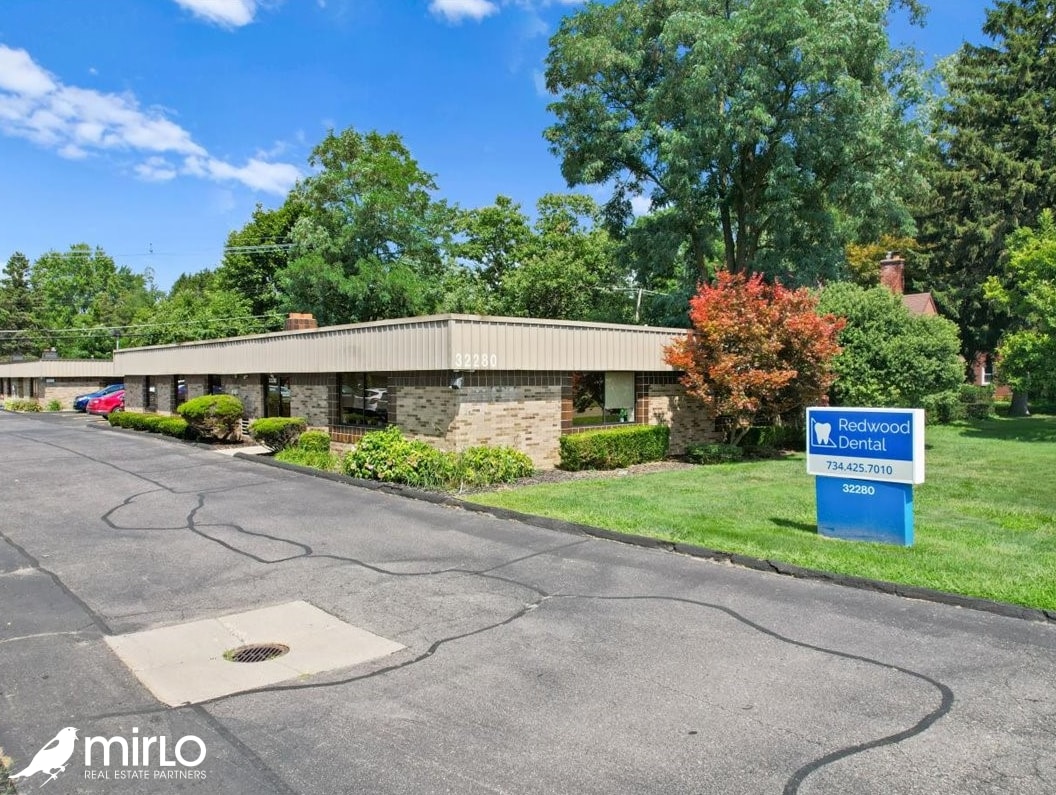 32280 5 Mile Rd, Livonia, MI for Sale