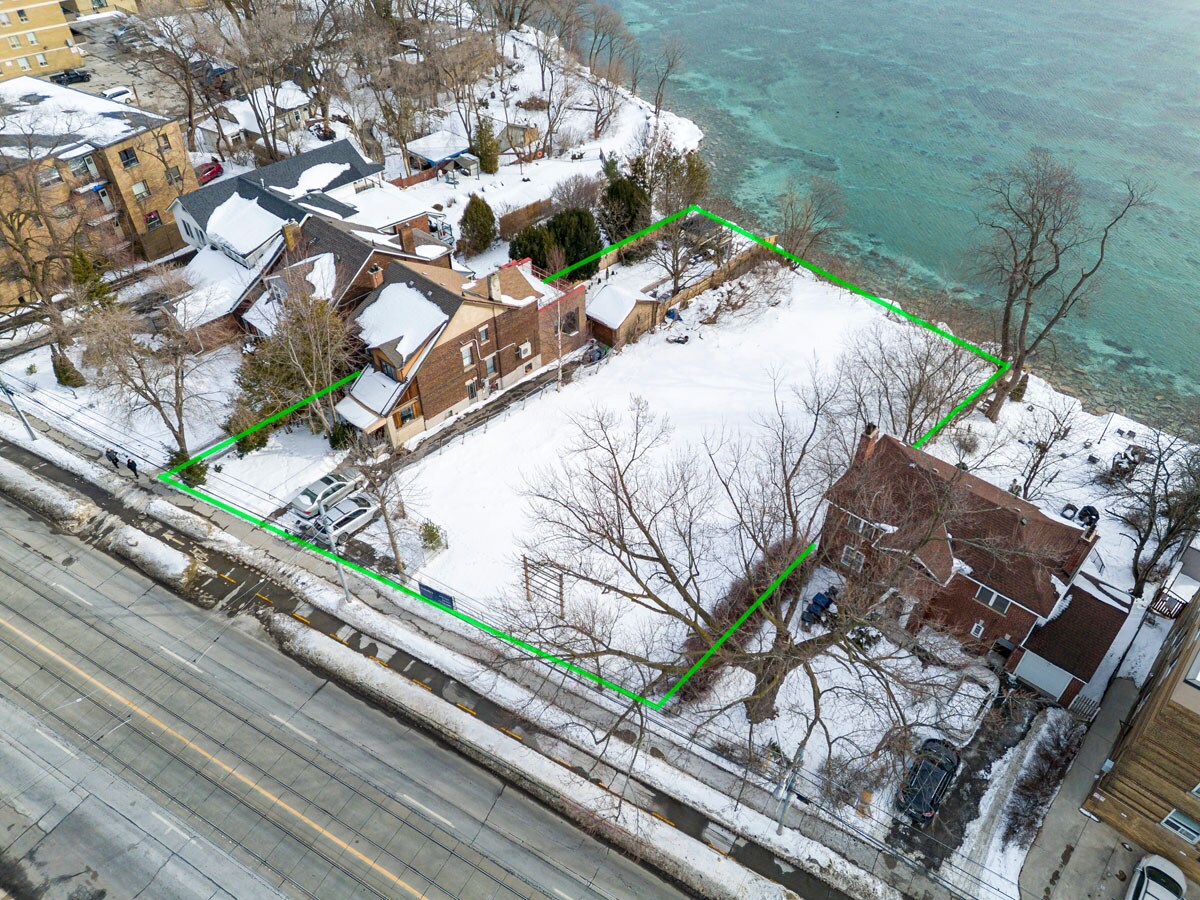 2679-2685 Lake Shore W blvd, Toronto, ON for Sale