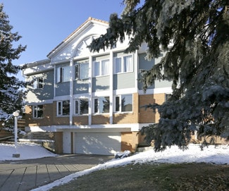 Calgary, AB Apartments - 1921 28th St SW