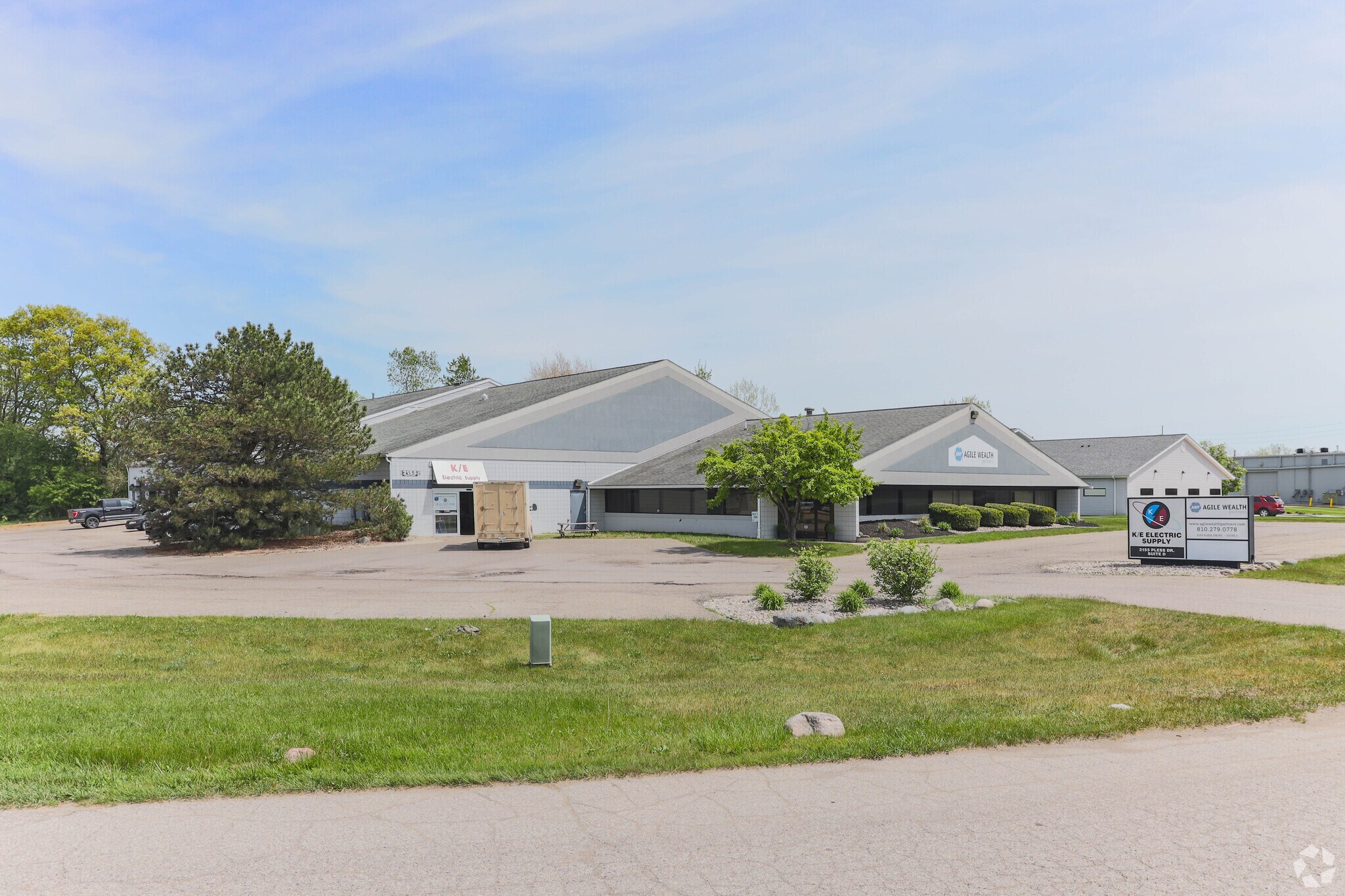 2155 Pless Dr Brighton, MI 48114 Industrial Property for Sale on