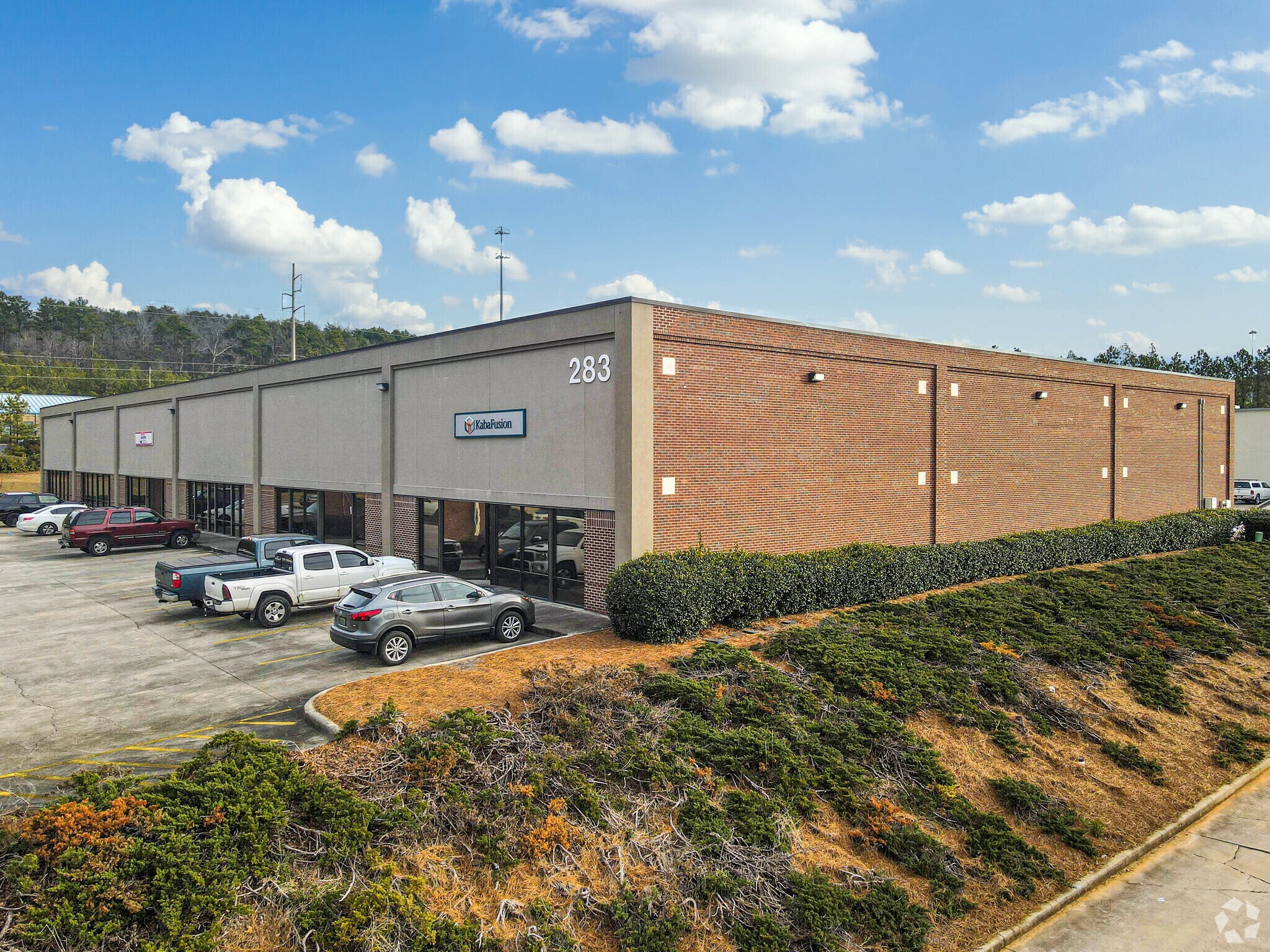 300-308 Cahaba Valley Cir, Pelham, AL for Rent