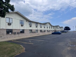 Oscoda, MI Hospitality - 4270 N US 23 Hwy