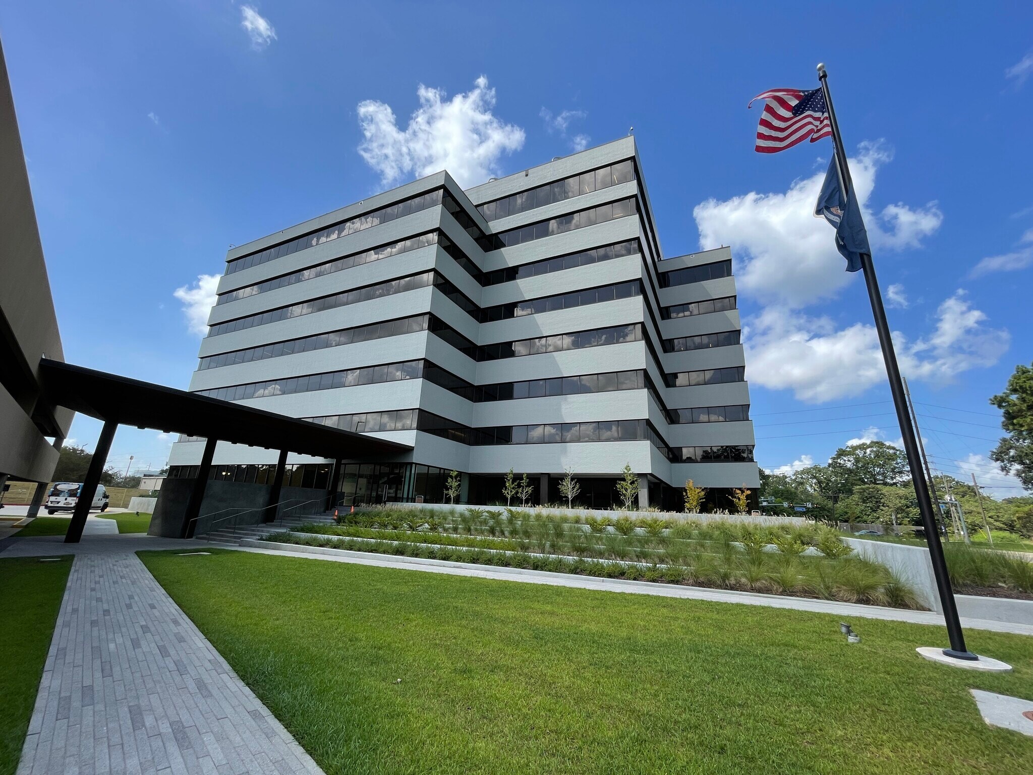 2237 S Acadian Trwy, Baton Rouge, LA for Rent