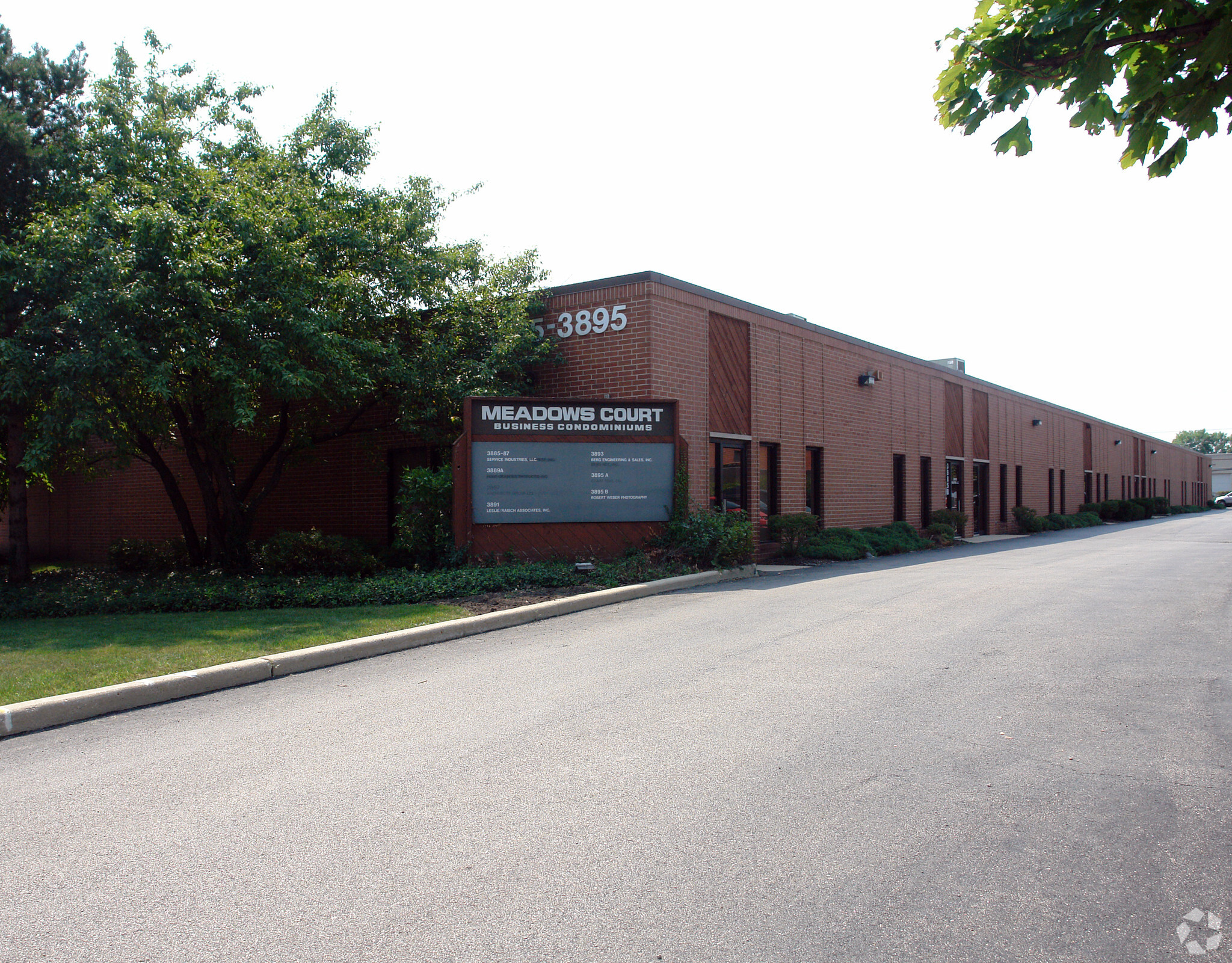 3885 Industrial Ave, Rolling Meadows, IL for Sale