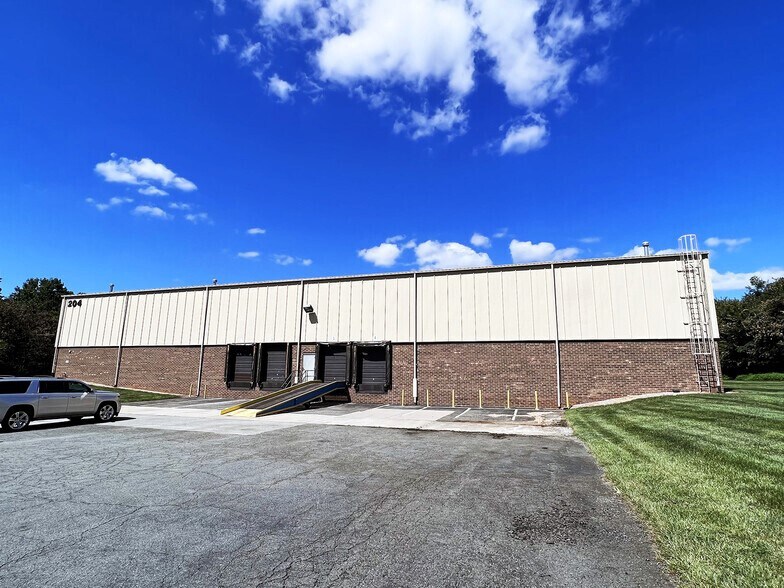 204 Chimney Rock Rd, Greensboro, NC for Rent