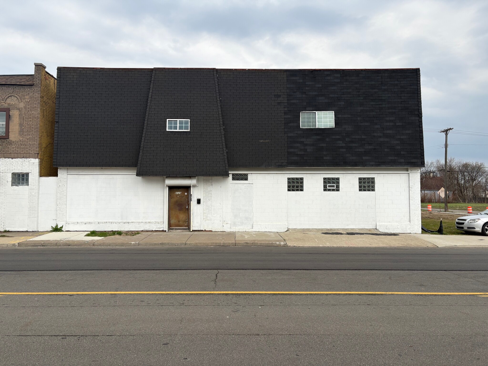 8725 Harper Ave, Detroit, MI for Sale