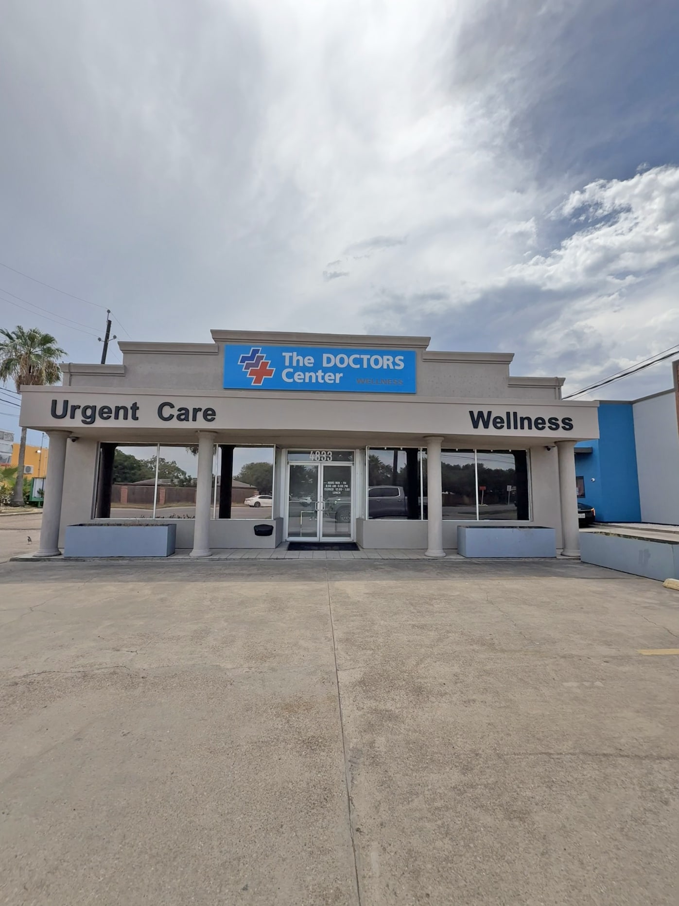 4633 Staples St, Corpus Christi, TX for Sale