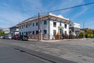 Los Angeles, CA undefined - 4567 Pickford St