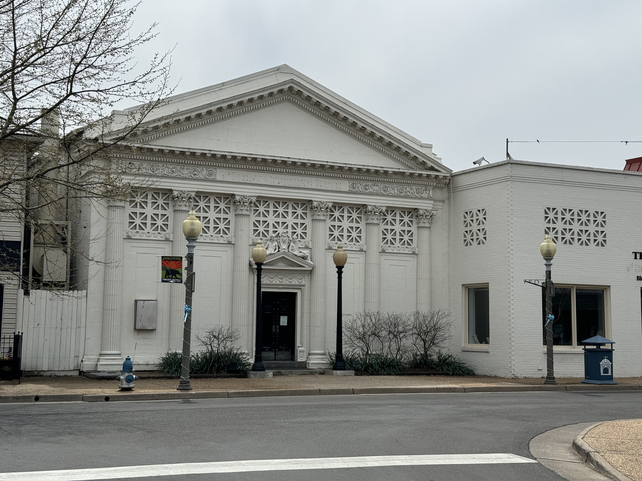 305-307 E Main St, Front Royal, VA for Sale