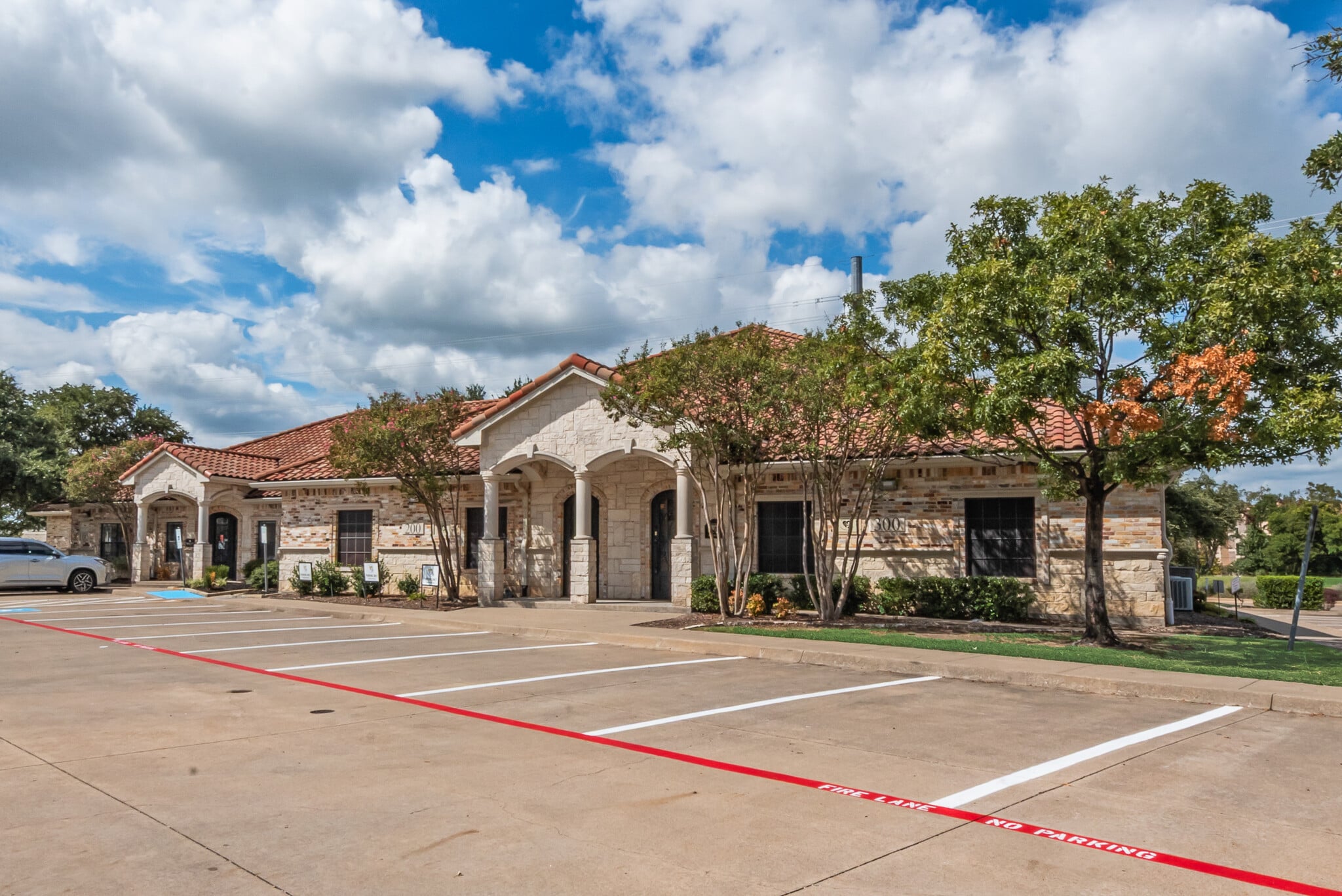 9500 Lakeview Pky, Rowlett, TX for Rent