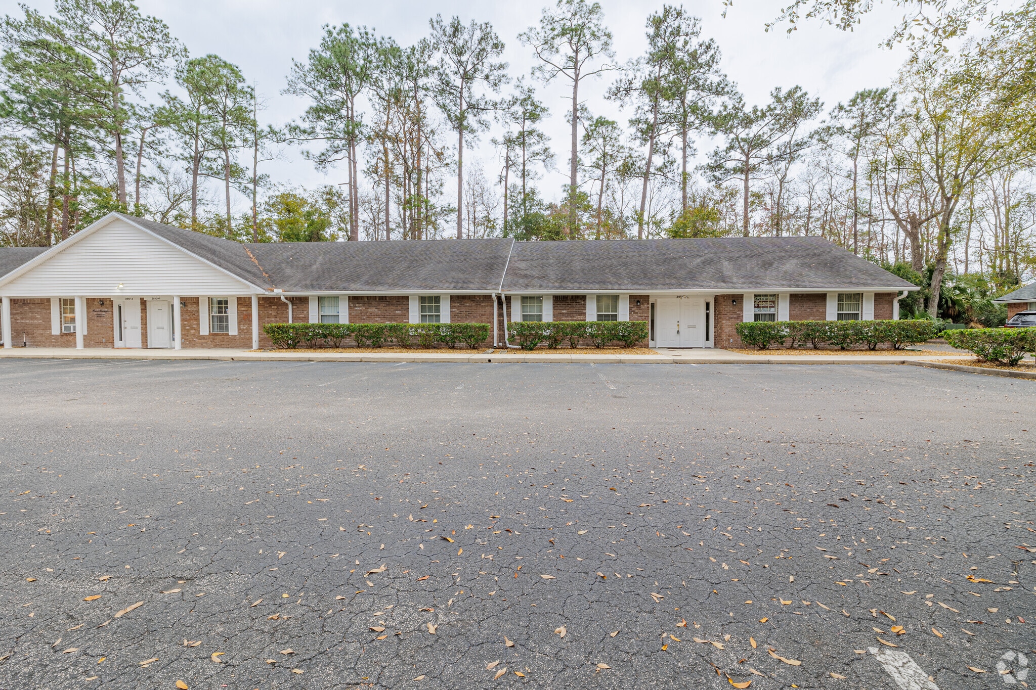 3810 Williamsburg Park Blvd, Jacksonville, FL for Sale