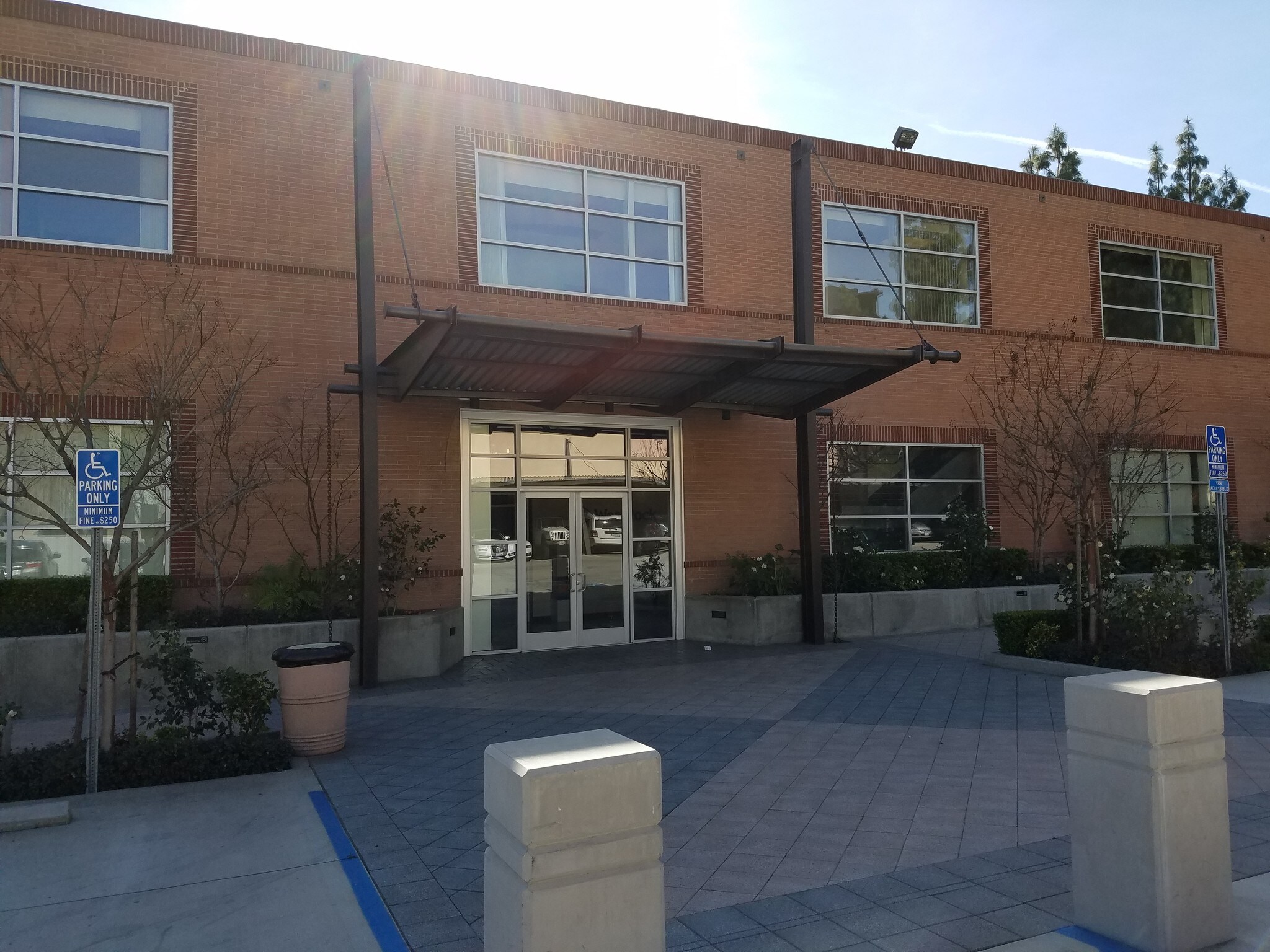 100 E Tujunga Ave, Burbank, CA for Rent