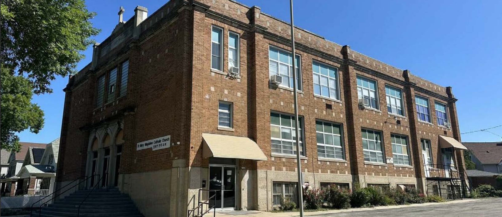 2570 S 19th St, Milwaukee, WI for Sale