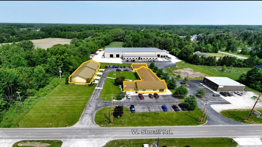 2420 W Shoaff Rd, Huntertown, IN for Sale