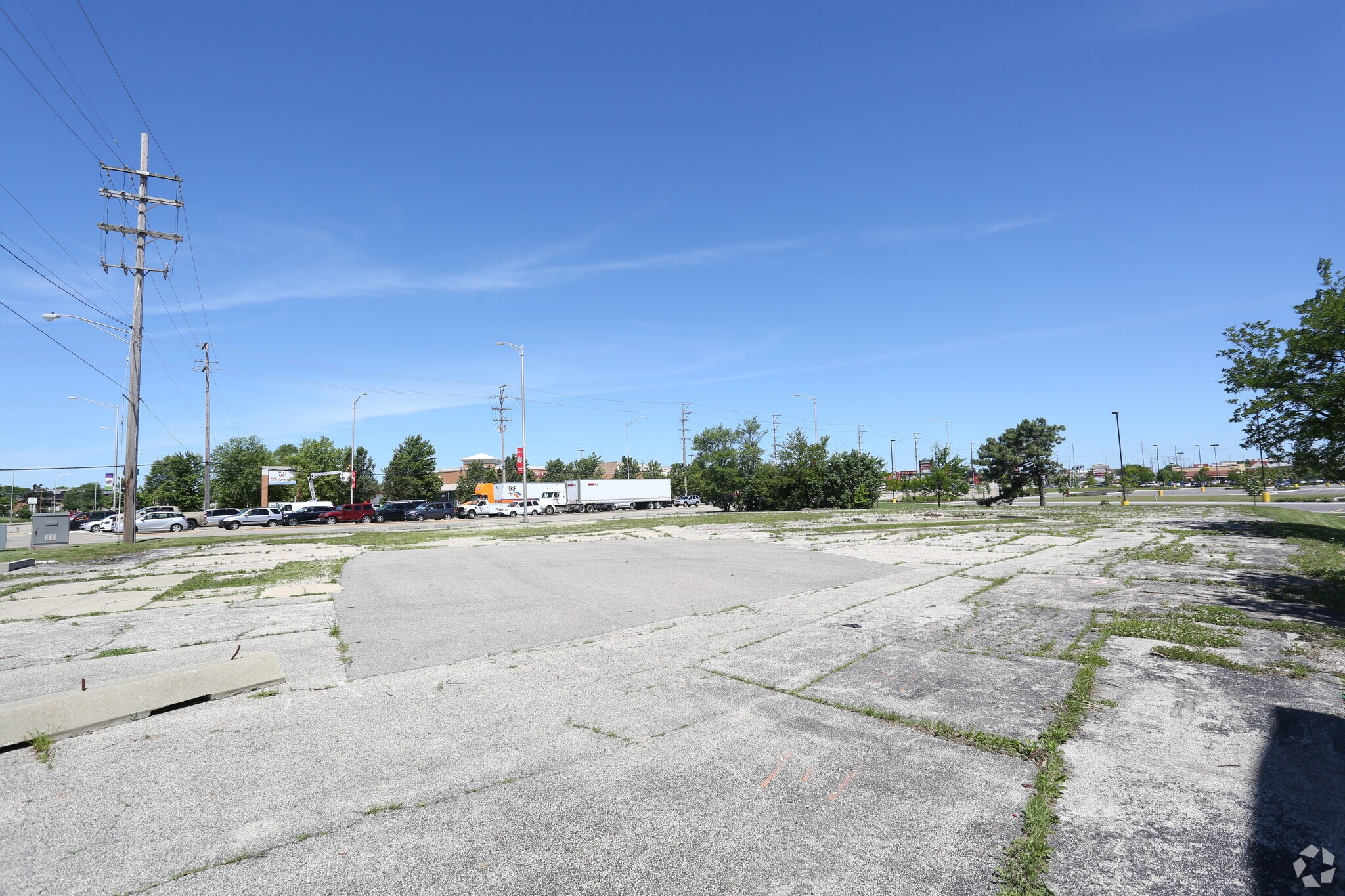 2 E Higgins Rd, Hoffman Estates, IL for Sale