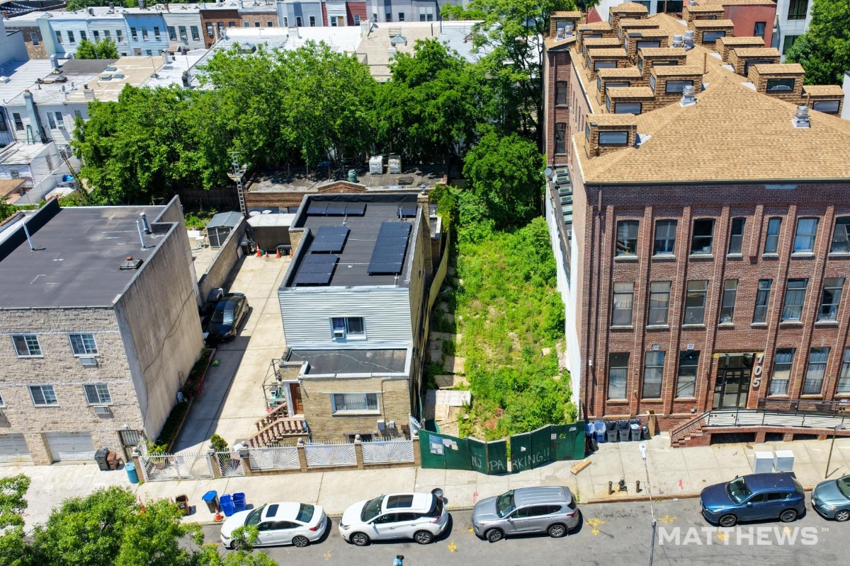 103 Vanderveer St, Brooklyn, NY for Sale