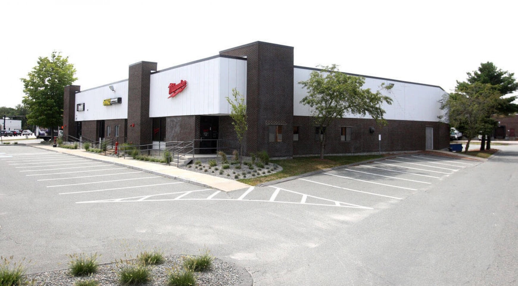 375-395 University Ave, Westwood, MA for Rent