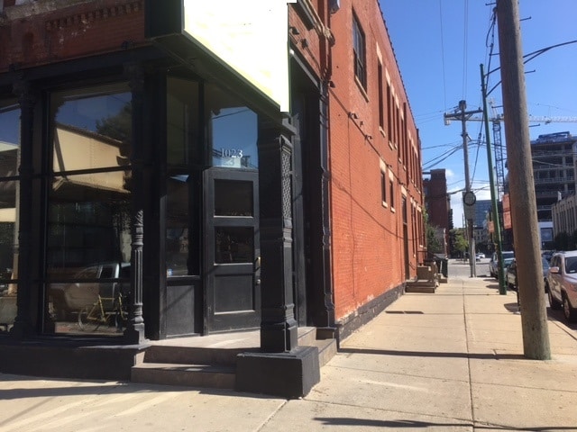 1023 W Lake St, Chicago, IL for Rent