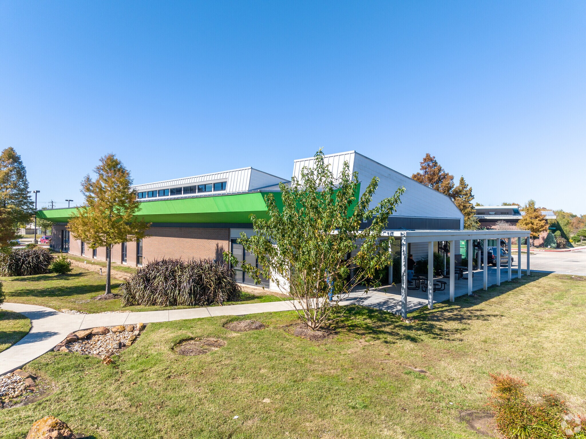 22 Pinnacle Way, Pasadena, TX for Sale