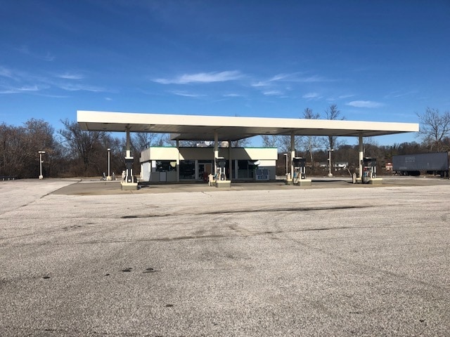 606 Shirlee St, Vincennes, IN for Sale