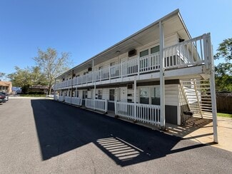 Chicago Heights, IL Apartments - 474 W 14th Pl