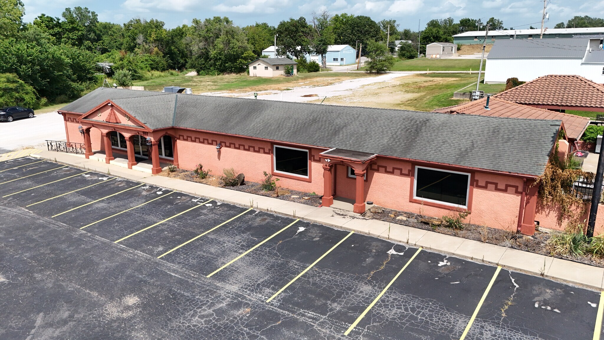 117 Centennial Blvd, Nevada, MO for Sale
