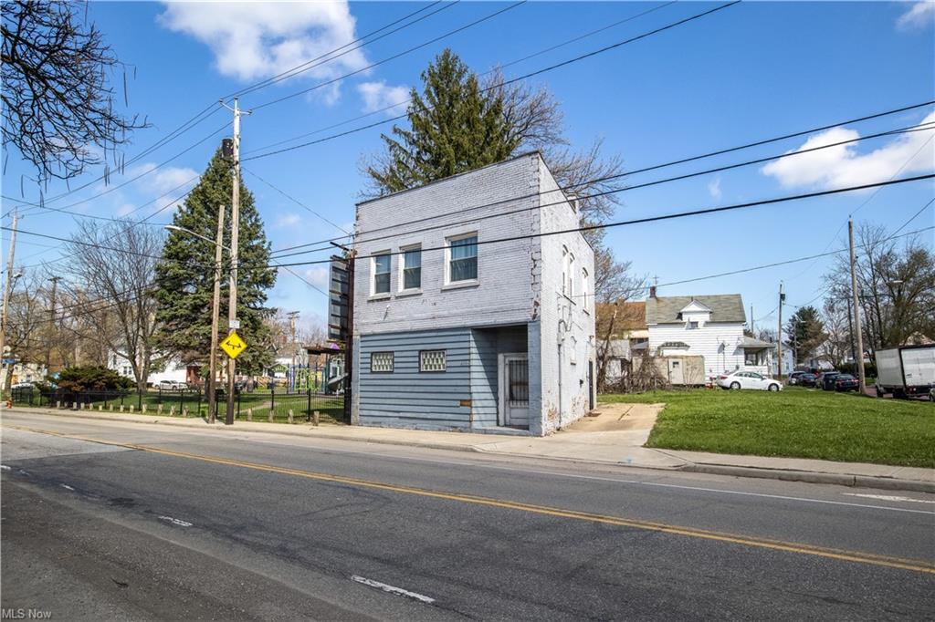 4399 Warner Rd, Cleveland, OH for Sale