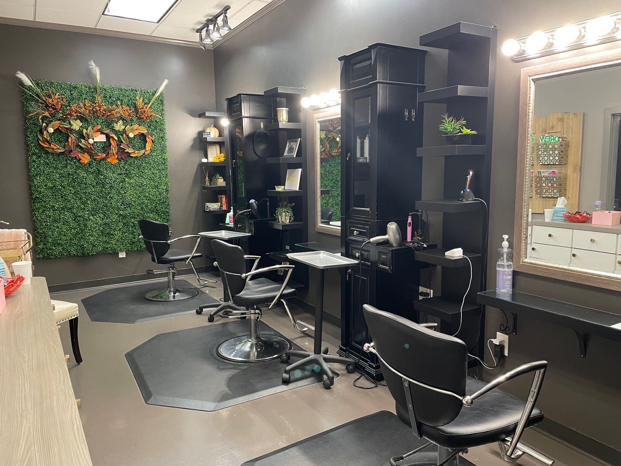 7605 NW Roanridge Rd, Kansas City, MO for Rent