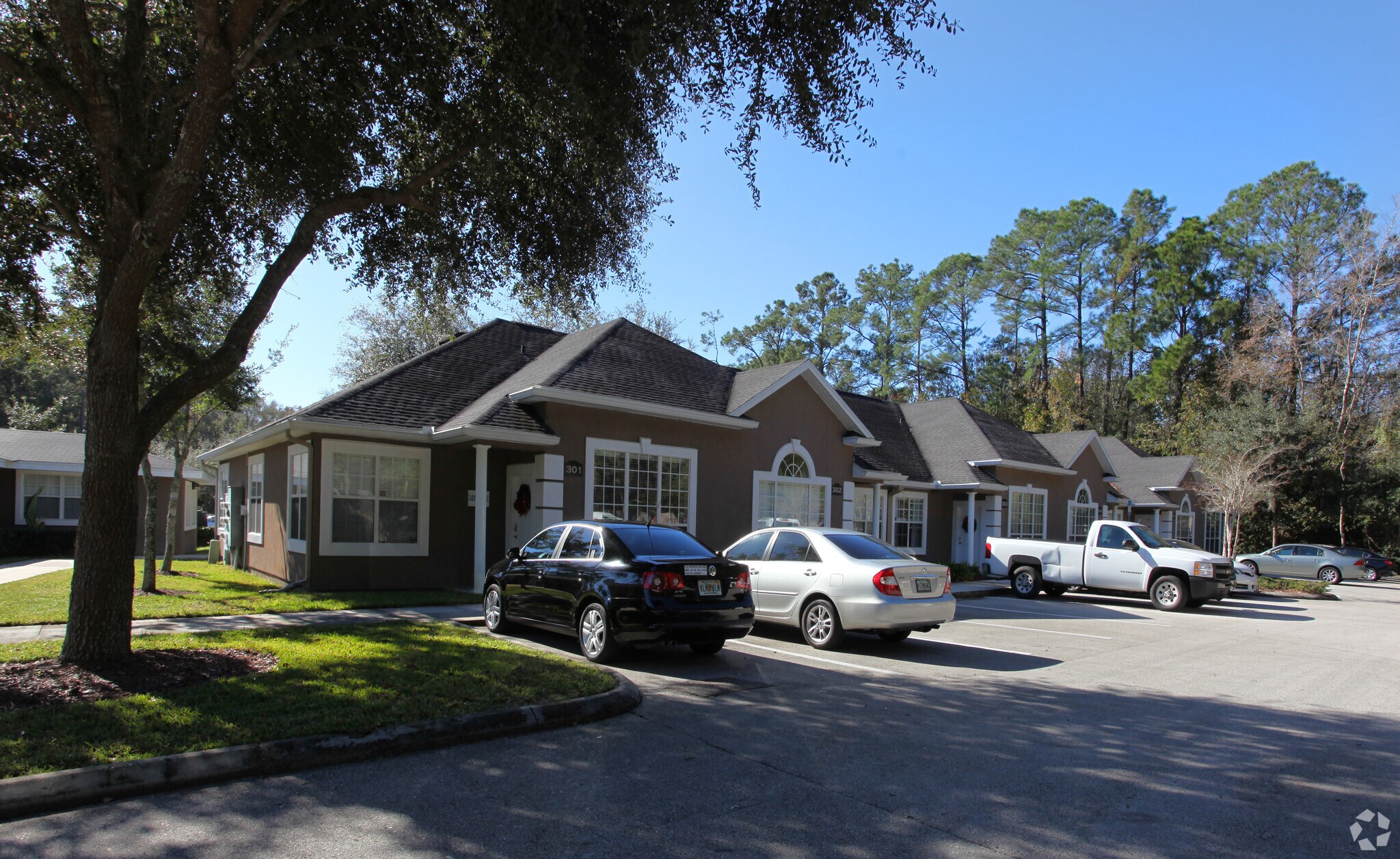 3840 Belfort Rd, Jacksonville, FL for Rent