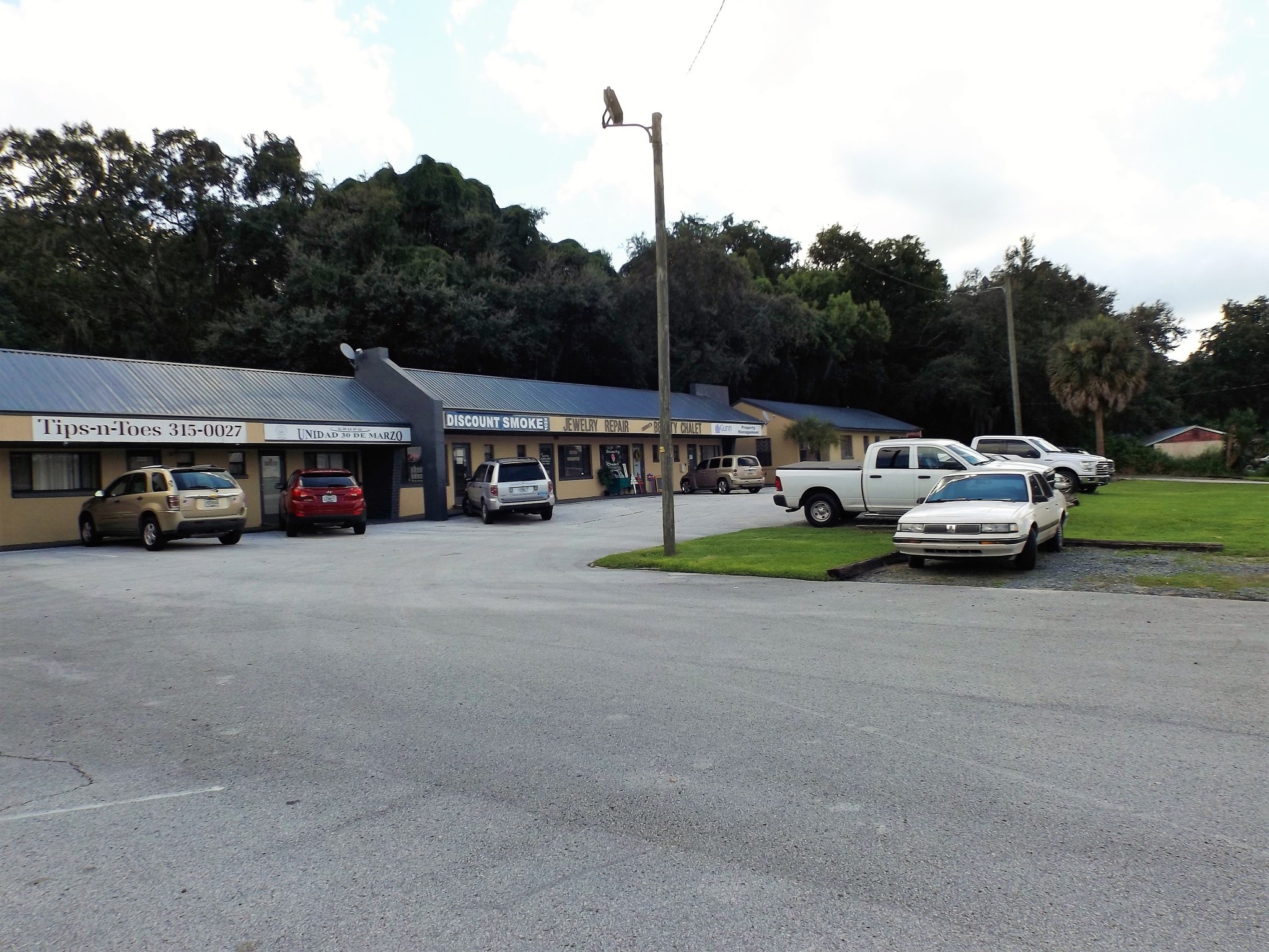 2204 N Citrus Blvd, Leesburg, FL for Rent