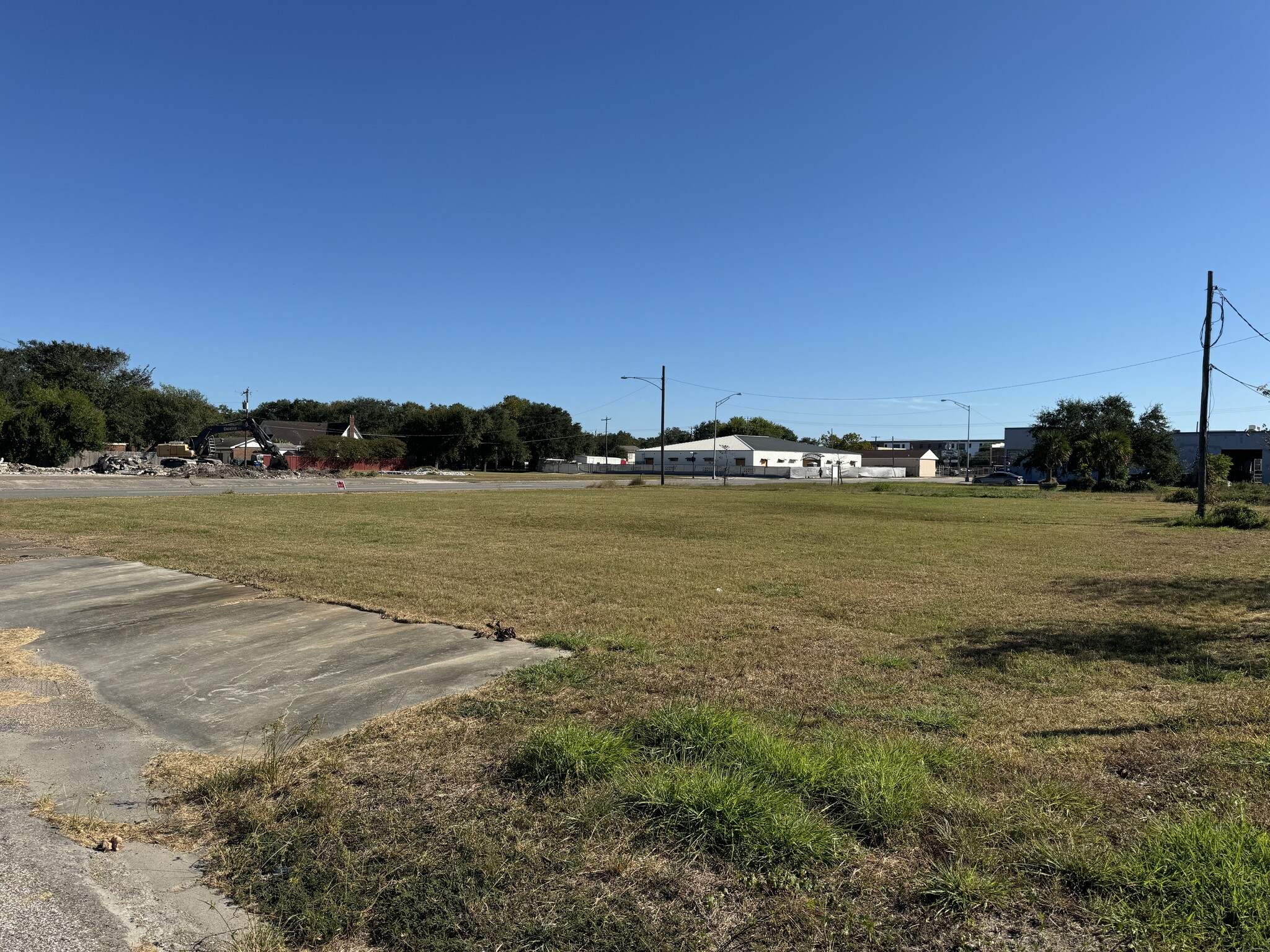 1119 6th St N, Texas City, TX for Sale